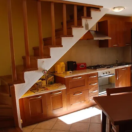 Zia Letizia Casa de Férias Nus