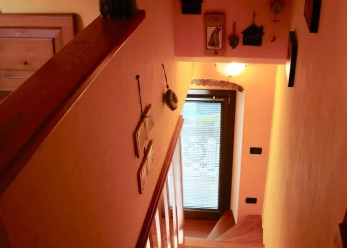 Zia Letizia Casa de Férias Nus